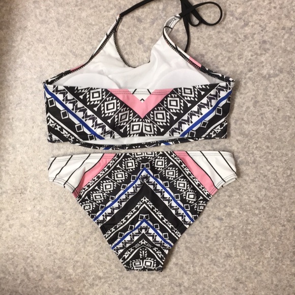 NWOT White/Pink & Blk Halter Cheeky Bikini - Picture 3 of 6